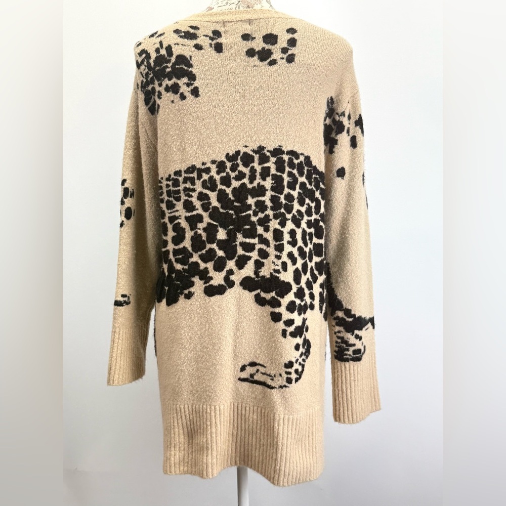 Twine & String Tan And Black Leopard Print Cardig… - image 7